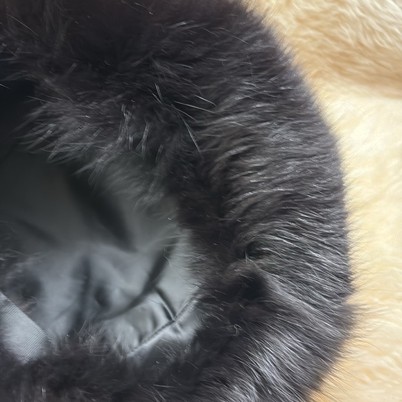 Black Mink Barrett - Picture 6 of 6